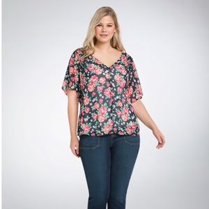 Floral Button Front Top TORRID size 4